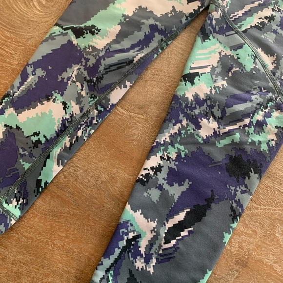 Girls Nike-Pro Leggings - Picture 5 of 6